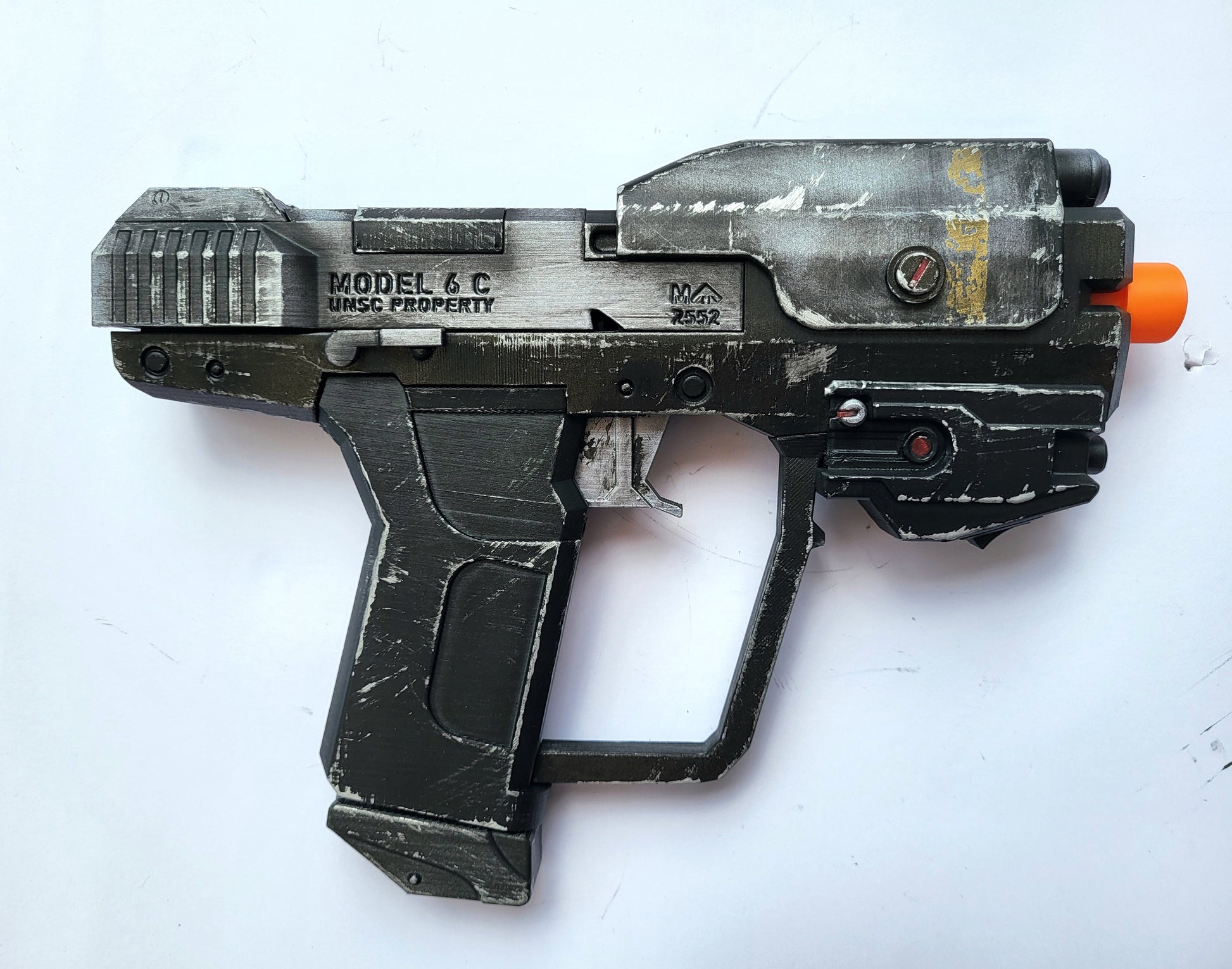 Halo Reach M6 Magnum - MOVING PARTS, ILLUMINATION!