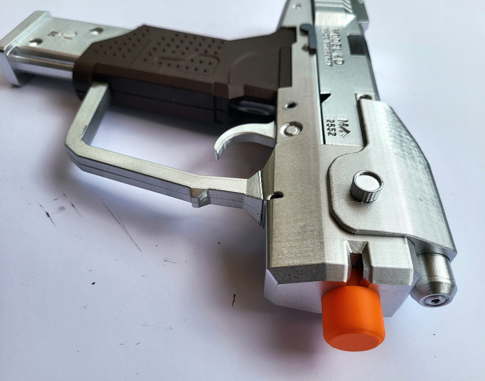 Iconic Halo M6 Magnum Replica - MOVING PARTS, ILLUMINATION!