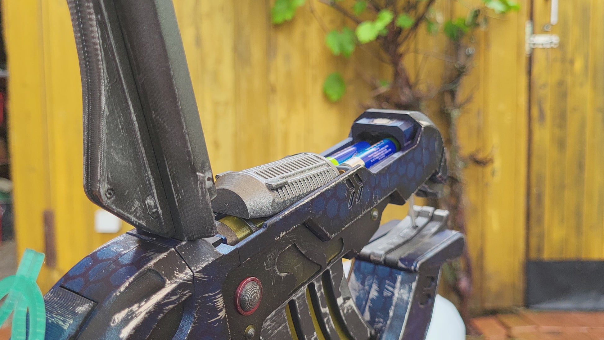 Covenant Plasma Pistol, ILUMINATED Halo inspired Prop