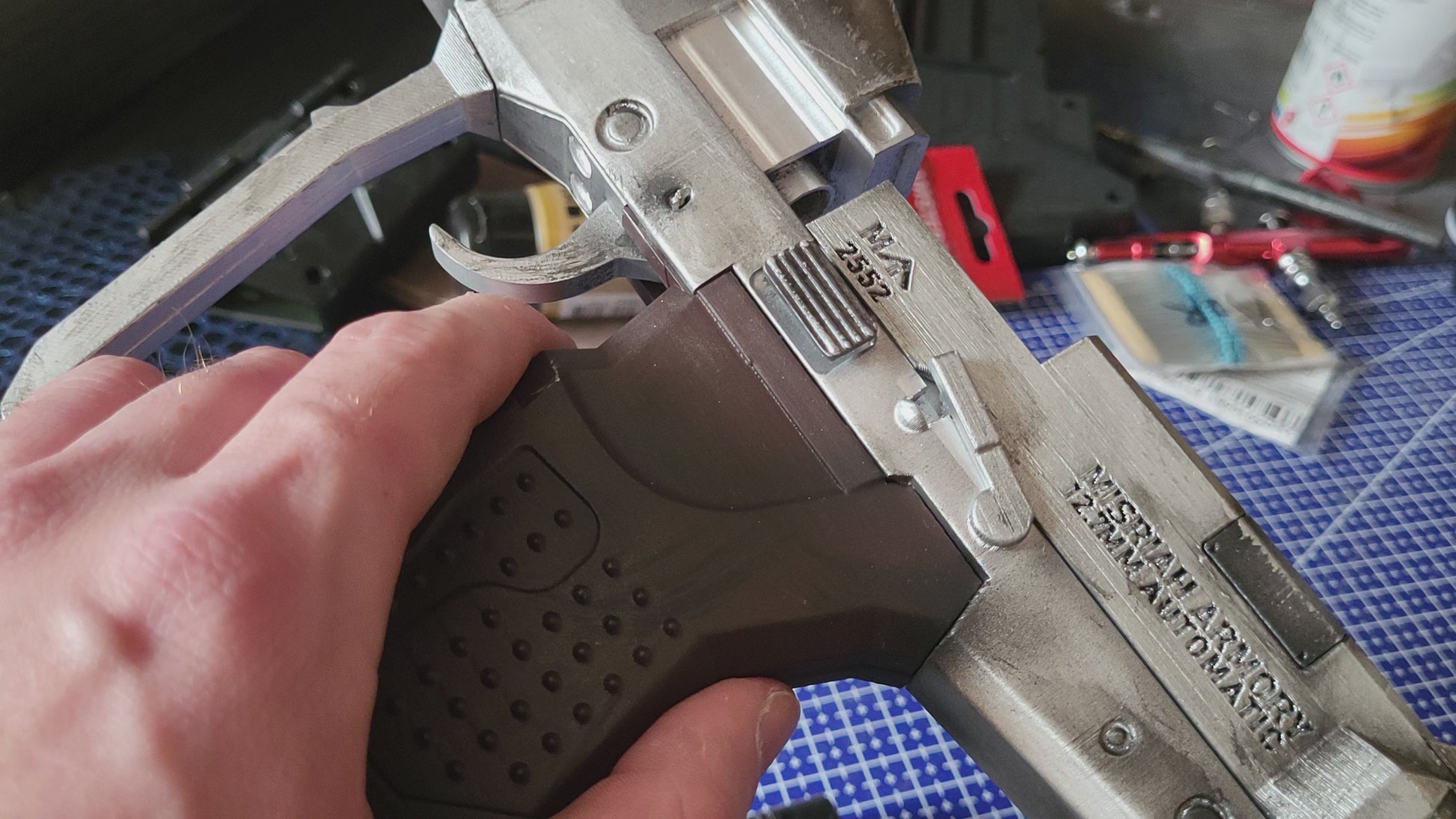 Iconic Halo M6 Magnum Replica - MOVING PARTS, ILLUMINATION!
